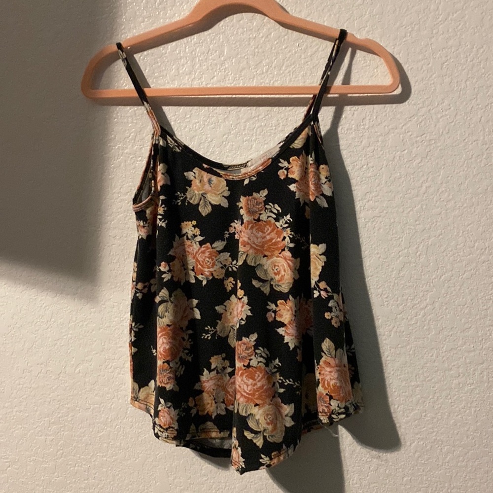 Black flower print shirt